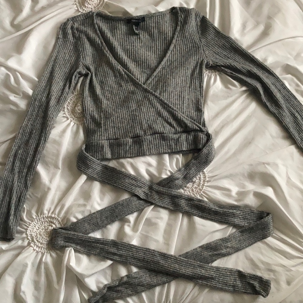 Forever 21 ribbed long sleeve crop top
